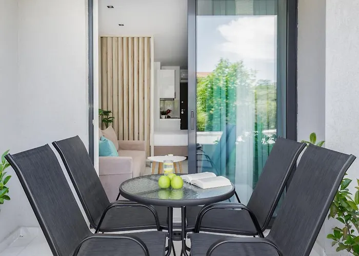 Apartamento Greek 1 *