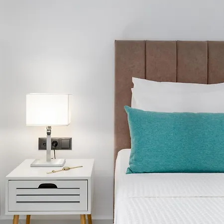 Greek 1 Appartement *